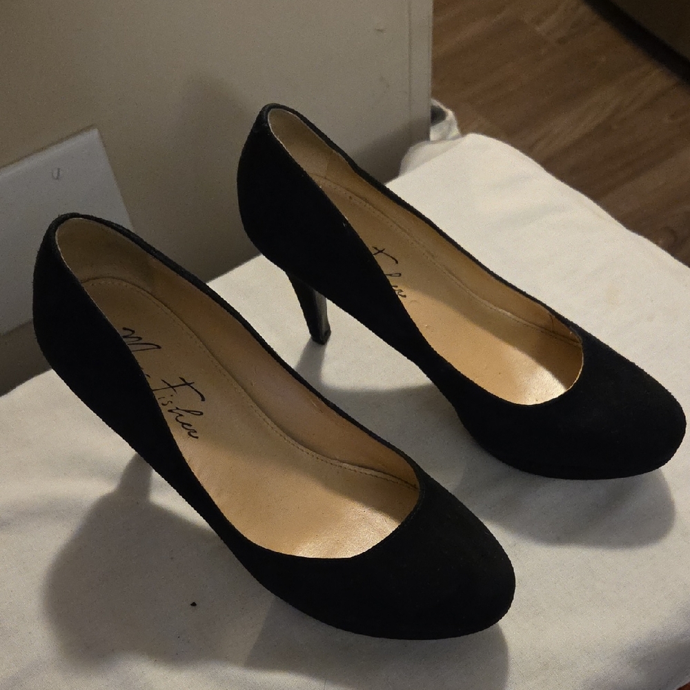 MarcFisher Classic Black Suede Women's Pumps Size 7